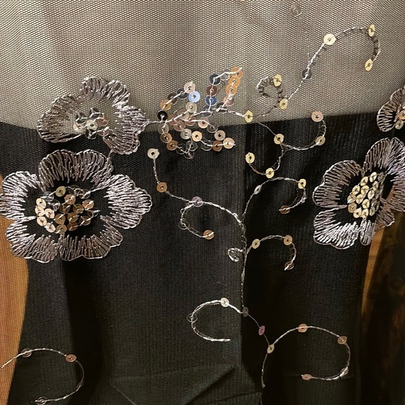 Glittering Black Silver Sequin Fringed Evening Scarf/ Shawl Wrap NEW - Picture 5 of 7